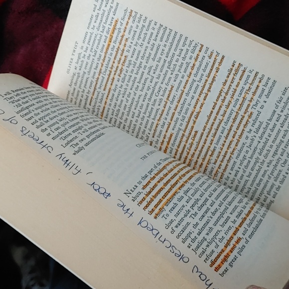 3/$20 Oliver Twist 1991 - Picture 10 of 12